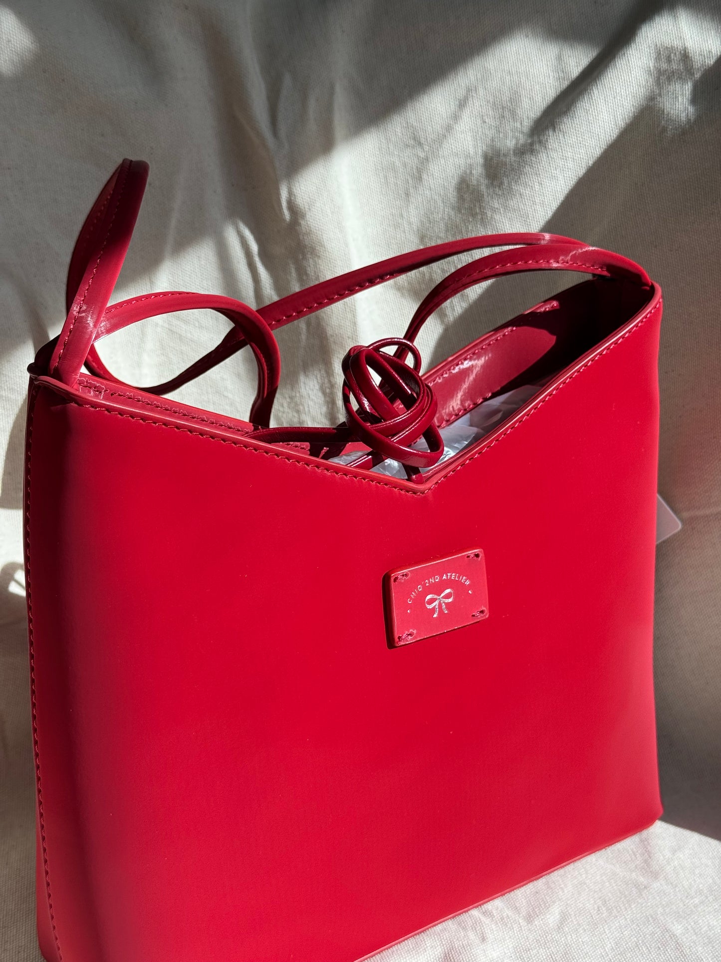 CHIO’2ND RED CHERRY SHOULDER BAG ✨