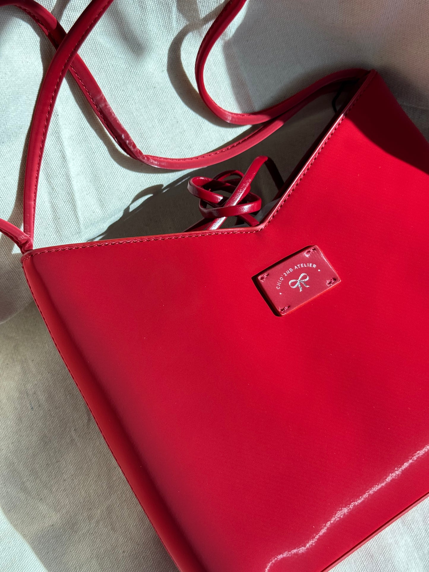 CHIO’2ND RED CHERRY SHOULDER BAG ✨