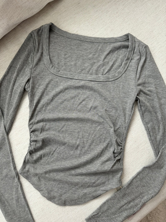 COTTON RIB LONG SLEEVE SCOOP NECK TOP 🌸