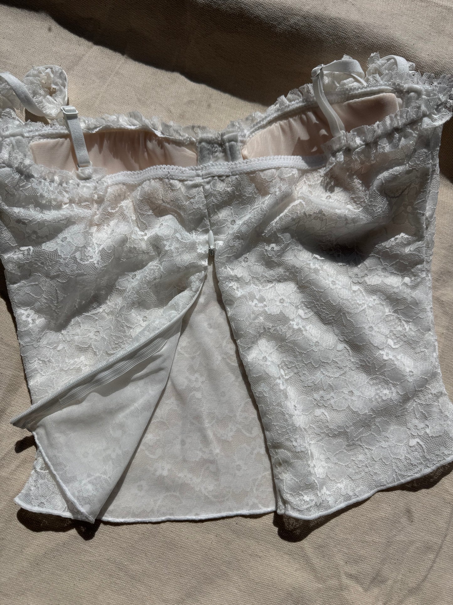 BUSTIER LACE CROP 🌸